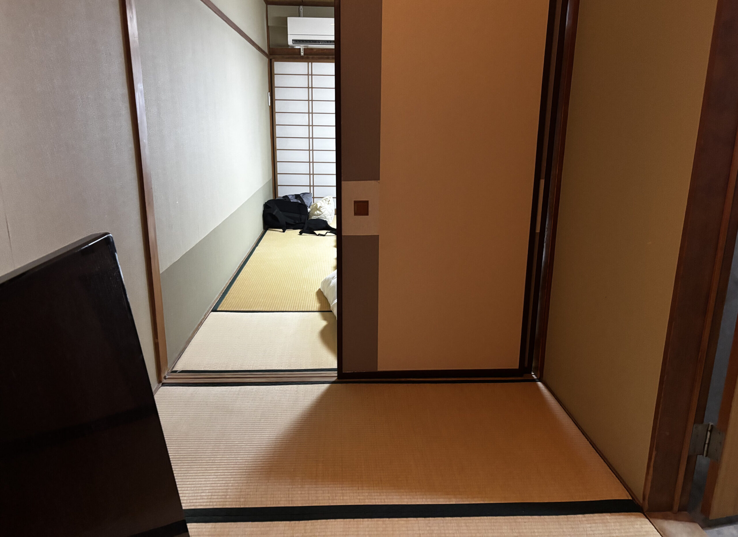 石和温泉のホテル花京の和室